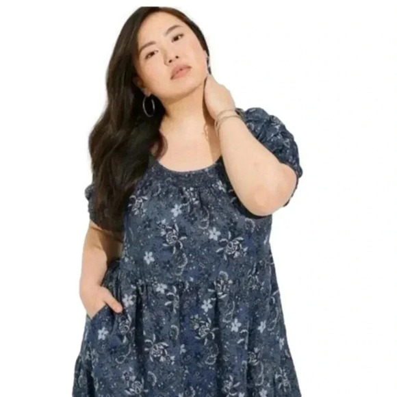 Torrid Mini Chambray Puff Sleeve Smocked Dress Size 2X - Picture 2 of 7